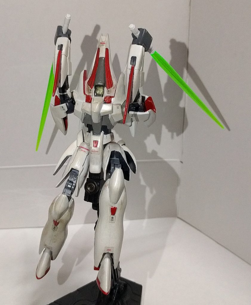 トーラス(サンクキングダム仕様)といえば二刀流が印象深いので2本装備させました
(個人的には未だ何処にビームサーベルを収納しているのかが謎だったり…笑