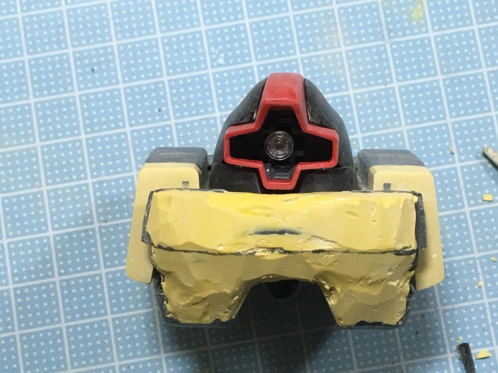 残ってた写真で一番古いもので、去年の9月頃の写真…。何も考えずにパテ盛ったのがよくわかる（笑）