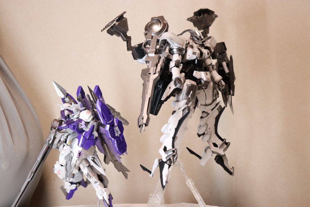 Wの世界観は
鉄血のオルフェンズの厄災戦の世界だと思っています
火星のテラフォーミングはゼクスが行う
MAの技術はMDの技術の発展
トロワの月での動きは
エイハブリアクターでの重力制御
以上3点で
自分がしょっちゅう Wx鉄血シリーズをやっている理由です