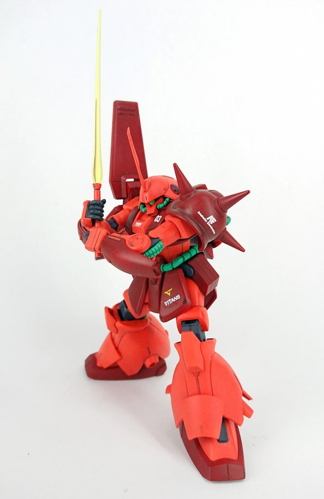 ビームサーベル装備。