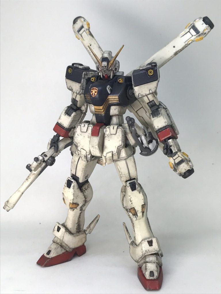 宇宙海賊という立場で補給物資等が少ない中、何度も戦ってきたイメージで汚してみました！
某GBWCの百式のウェザリングを参考にしました！