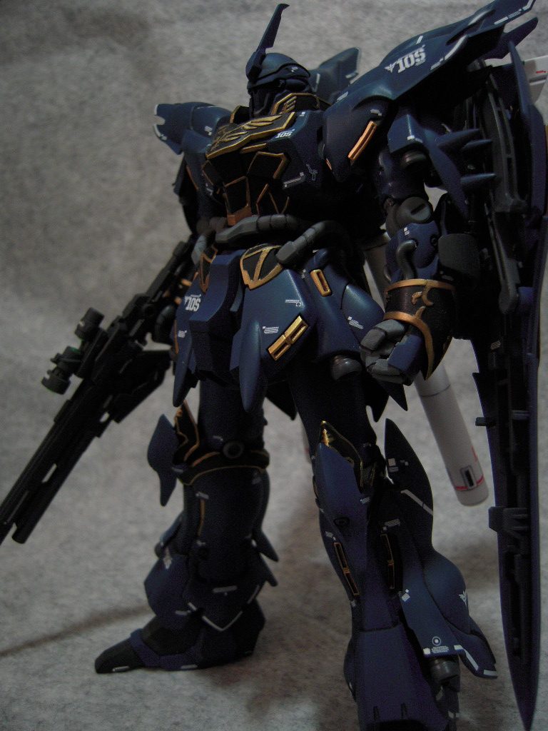 HGUC シナンジュ–3枚目/制作者：Atz