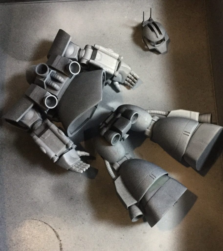 サフ吹きしながら組み立て中