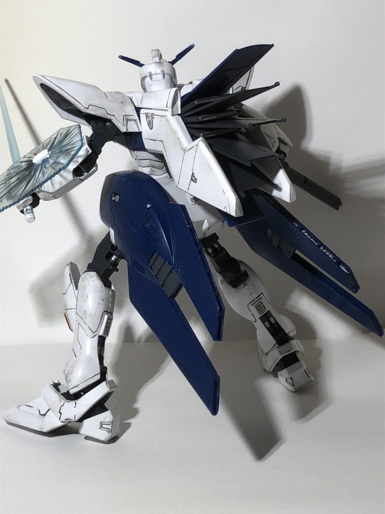 無重力仕様だけどシャトルとかと同じように汚れてるイメージ