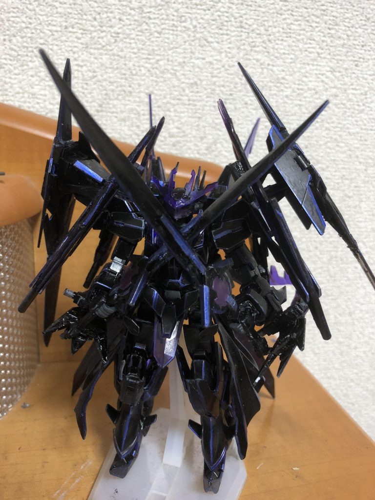 持つとこんな感じです。