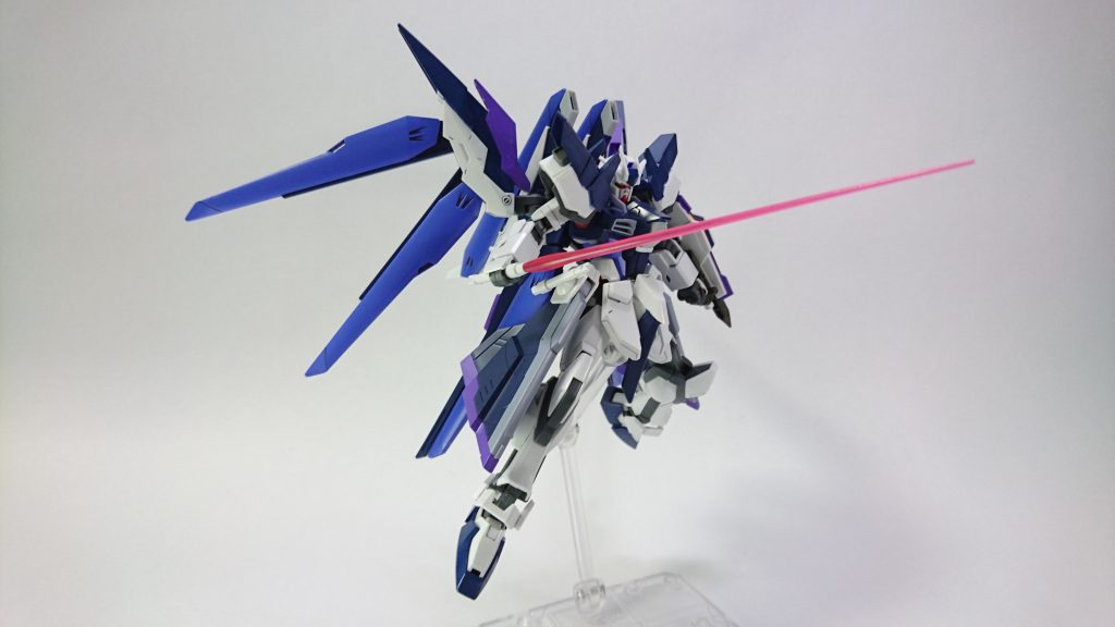 シュペールラケルタビームサーベル
後のガンダムにも採用されるラケルタビームサーベルの強化タイプ。
Aストライクフリーダムについていたものをそのまま流用です。
腰のレールガンに装備しています。
にしてもSEEDの武装名ってホントオシャレで厨二病心をくすぐられません?