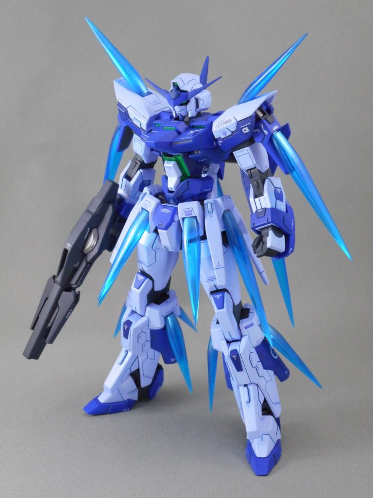 プロポーション変更は首を0.5mm延長したのみで特に行なっておりません。