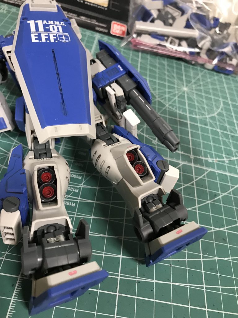 ダムの部分のバーニヤは赤く部分塗りしますた！