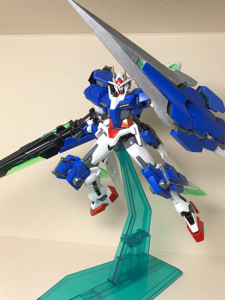 引け！貴様たちに構っている暇は！！