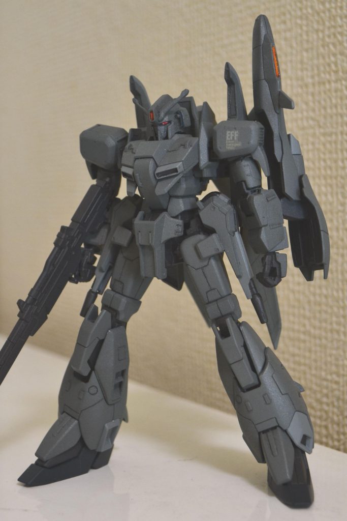 グレーに黄色やシルバー混ぜたり色々やってみたのですが、グレーは難しい。。。