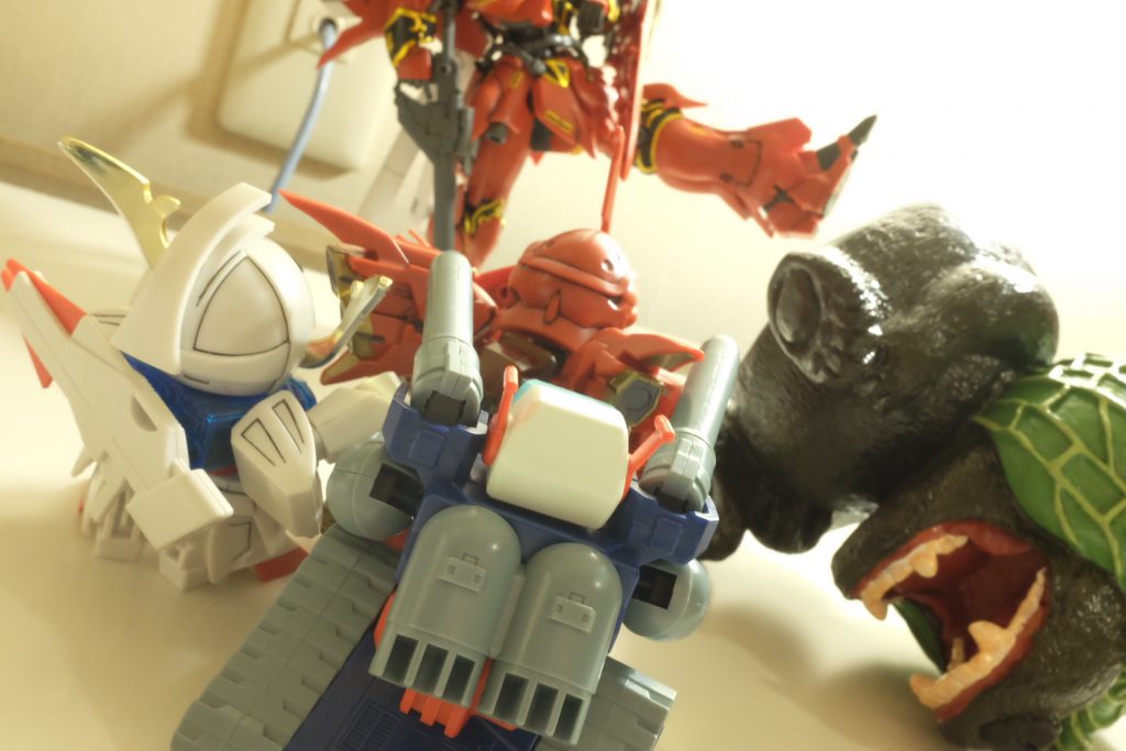 *ガァンッッ!!*
???:カッコよかったぞ、シナンジュ!
シナ:え、だれ…?