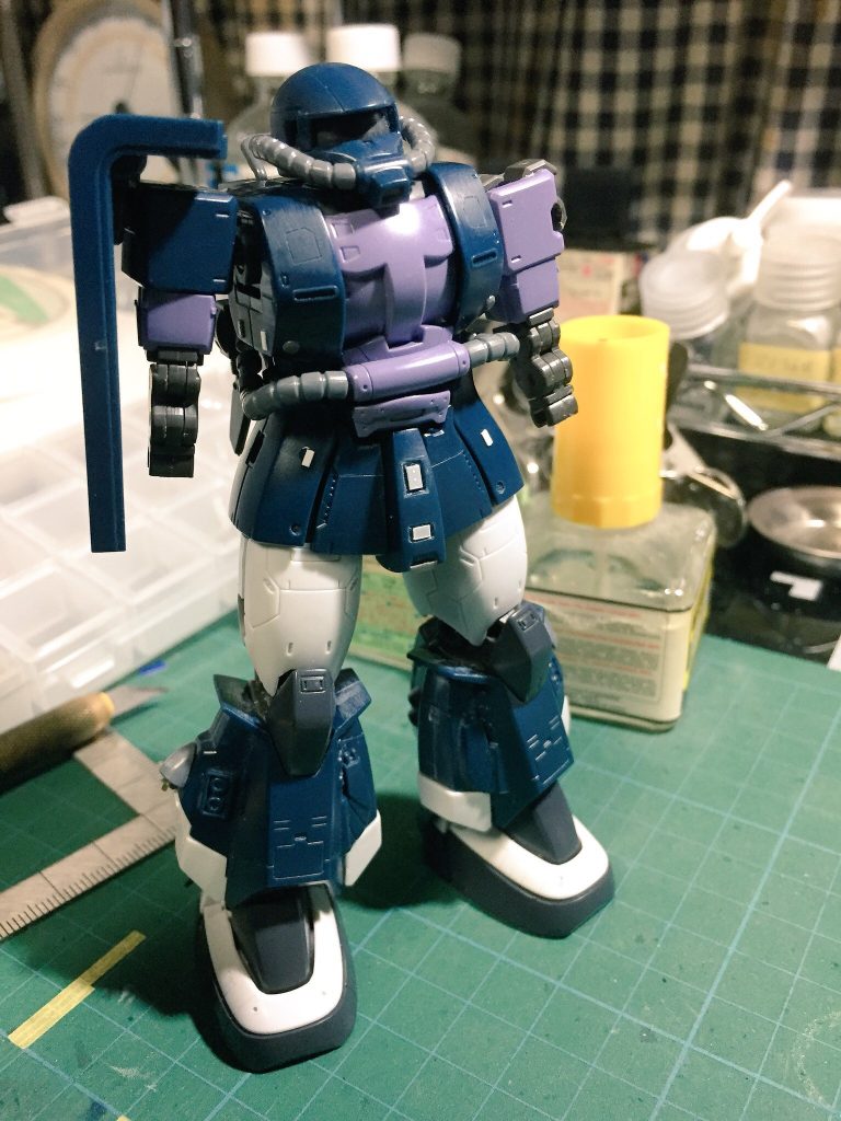 スジ彫り・プラ板で少しディテールアップ