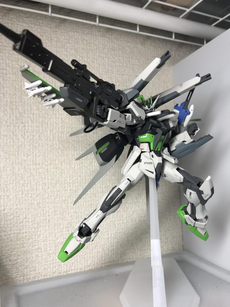 最後にOP風アクション。
やはりHGCEストライクは素晴らしい(о´∀`о)