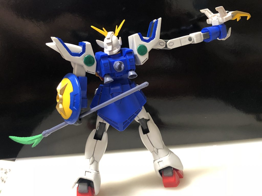 アクションを後ろから撮ってます。