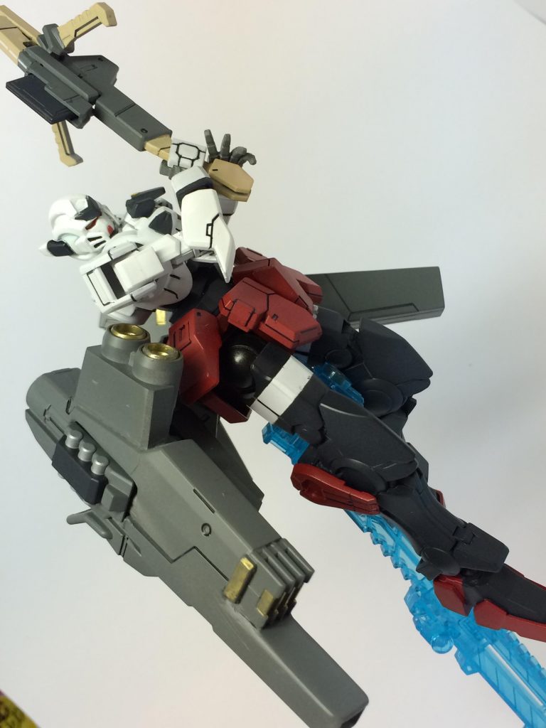 サイド

艤装は悩みに悩んでサバーニャのパーツにGNバズーカを組み合わせてそれらしさを出しました