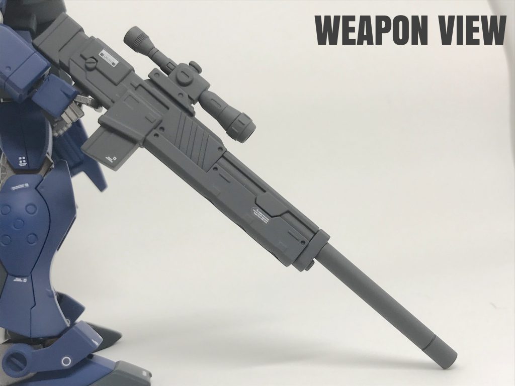 アピールポイントのカスタム ライフル。
コトブキヤの武器セットを数個組み合わ
せて改造してみました。
結果、重過ぎて保持出来なくなってしまい
ました。(⌒-⌒; )