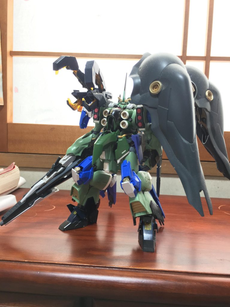 左右非対称にこだわりたかったのでそうしました