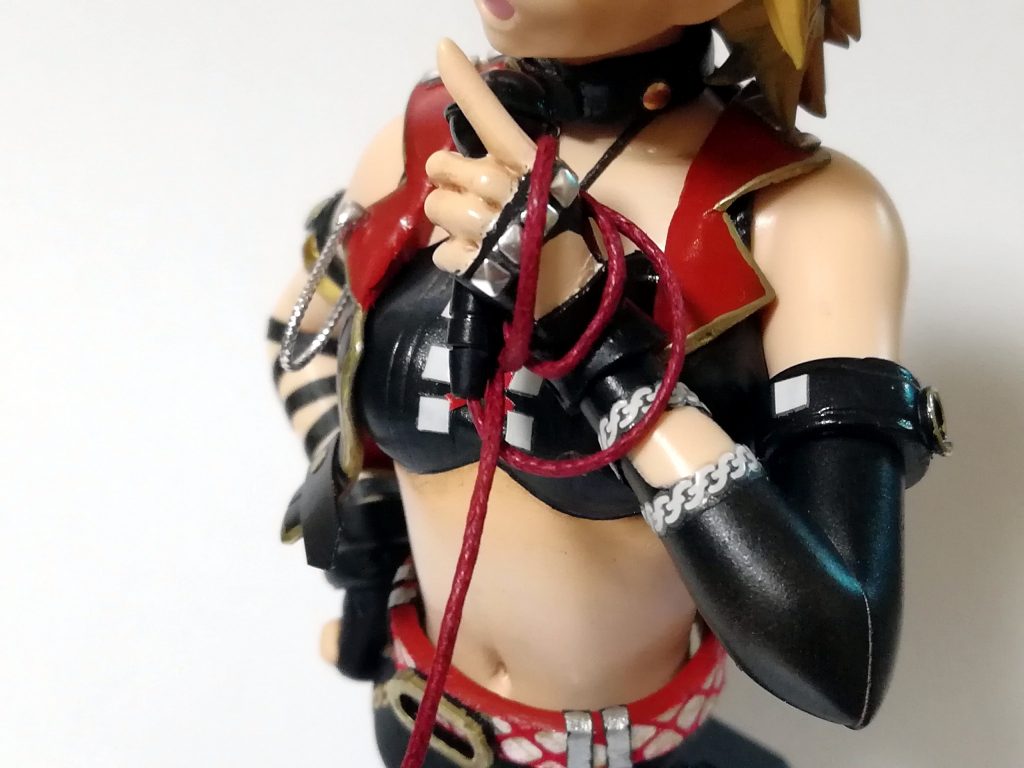 コードを手に巻き付けたくてマイク有線式にしました。