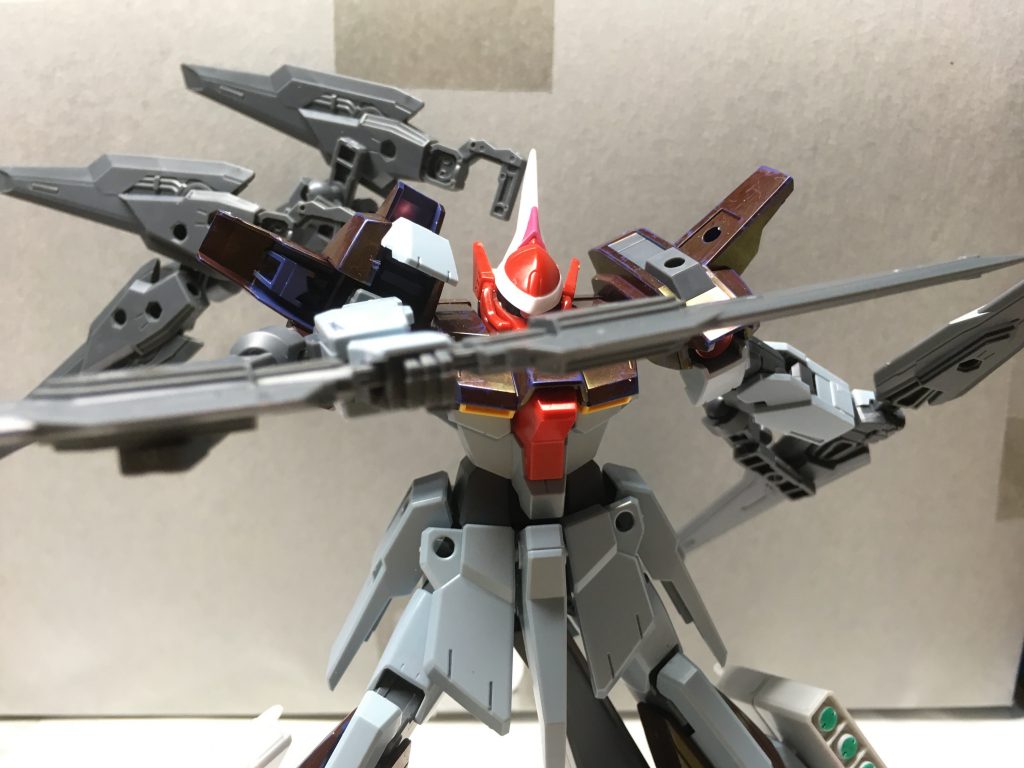 ライトニングを近接戦型にし頭部をシグーに変更しました。