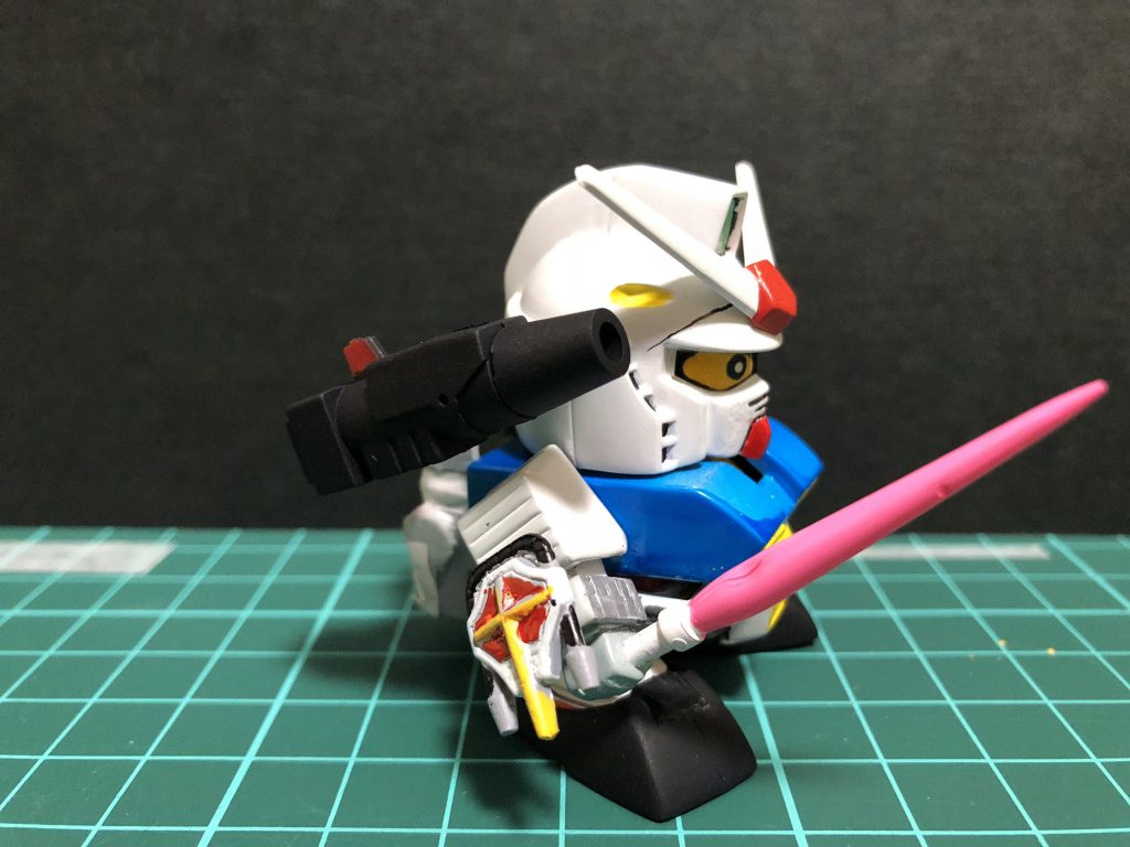 広い箇所はスプレーで塗装しました