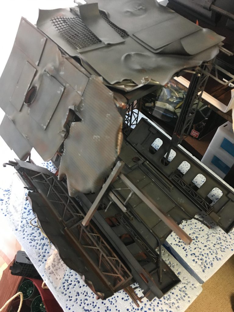 ボロボロのカタパルトです!やっぱりむずいっすね。。