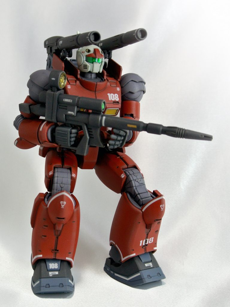 カタパルト・スタンバイ状態は難しいですね。まだHGUCの方が付けやすかったです。