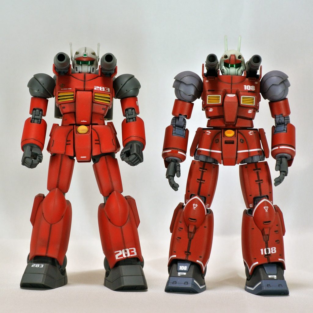 HGUCベース（左）とオリジン版ベース（右）の正面比較。
HGUC版のスタイルも好きです！