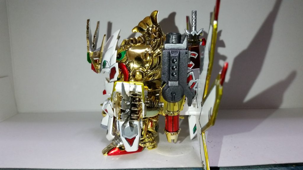 千生将軍がサラマンダーを助けたその時、強大なる炎の力が千生の体を包み込み、千生大将軍へと出世した!