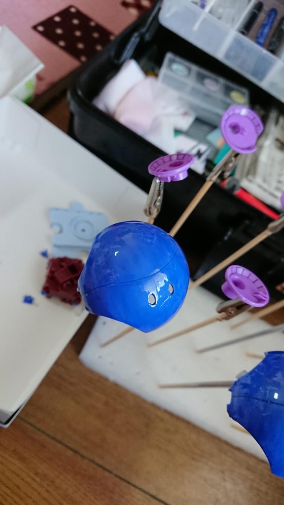 テッカテカにしてやりました。
塗装放置で半日消えました。