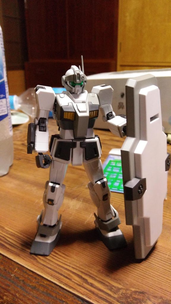 塗装後です
ここから付属されていたデカールを貼りました。