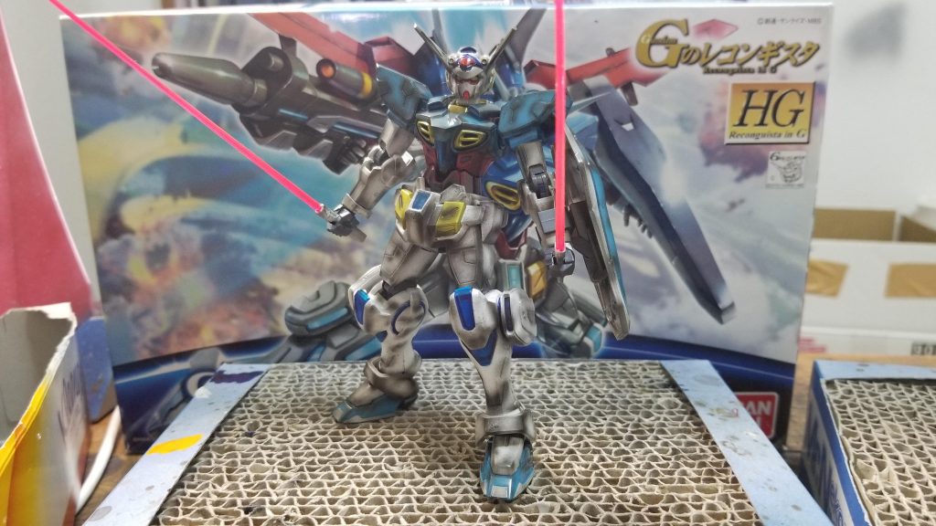 クリアパーツはガイアの蛍光カラーで塗ってます。