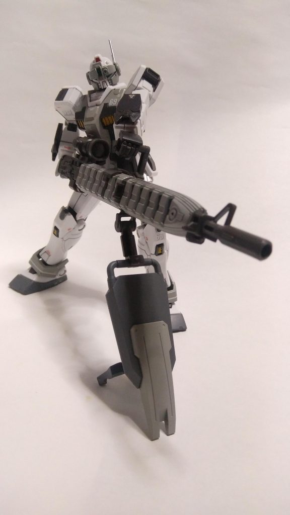 武装⑤　試作型ロングレンジビームライフル
固定用のシールドは前に投稿したブルーデステニーのあまりを使用しております。