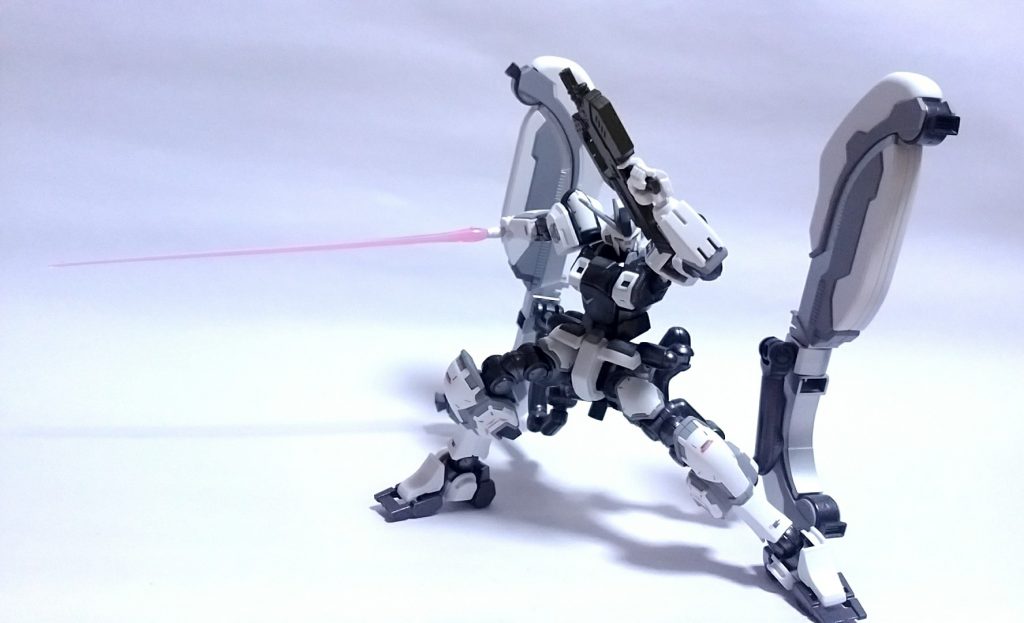 「伊達に脚が付いてんじゃねえんだよ!」