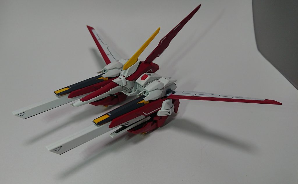 *エクスバーストライカー*
エグゼストガンダムの専用支援機。