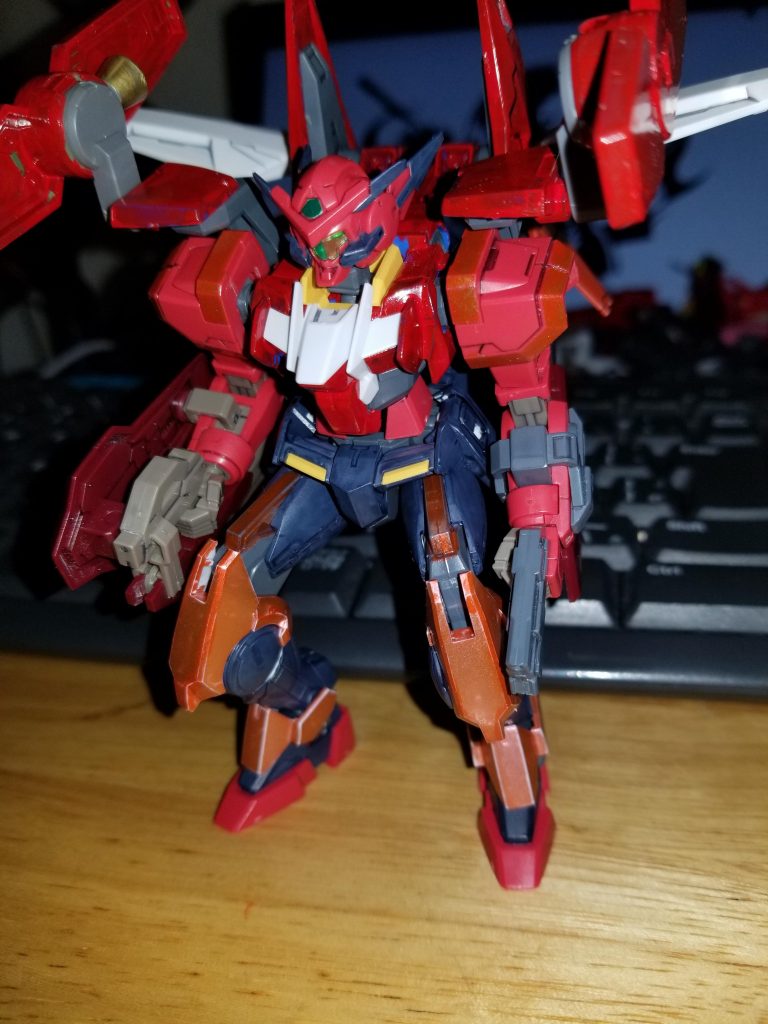 スタイル確認。
まだエースユニットは背中です。
左手のハンドガンは後にリストラされます。