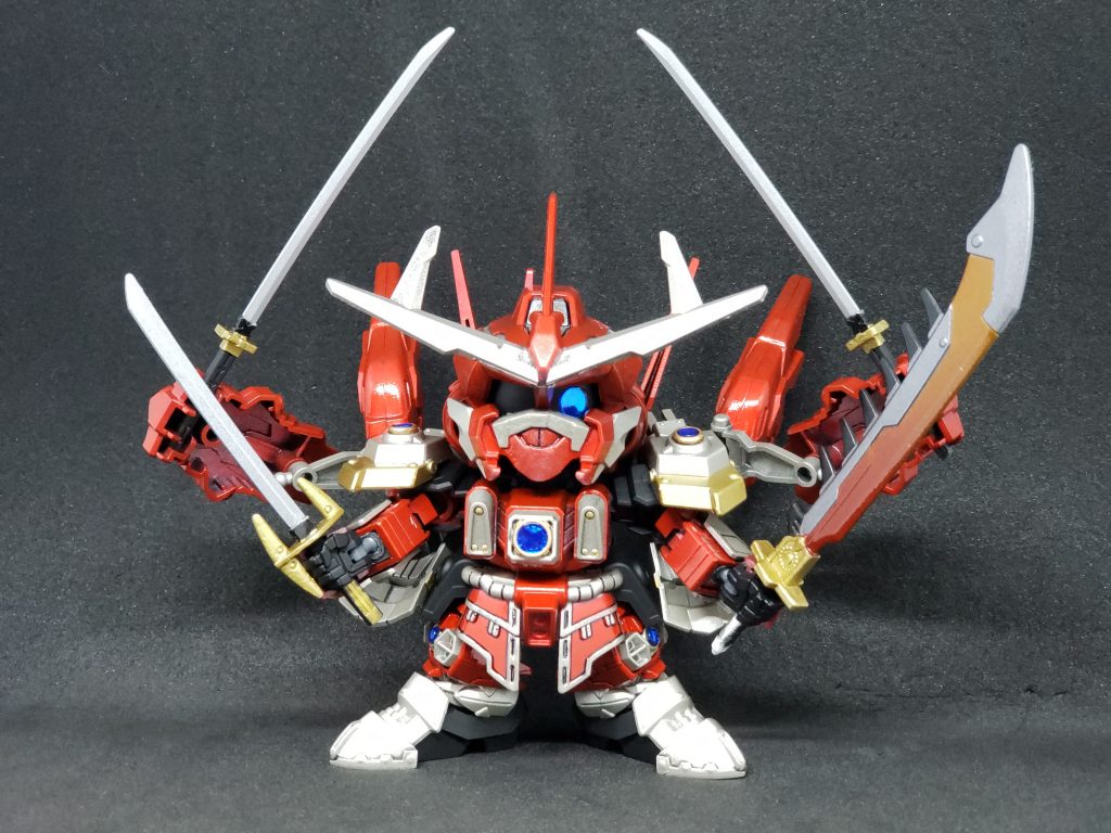 【武器一覧】
炎獄刀(エンゴクトウ)・・・曹操ガンダムの炎骨刃をグラデ塗装。
雷光丸(ライコウマル)・・・殺駆頭の所持していた愛刀と同じ銘を持つ名刀。本物なのか真偽は不明。
その他に太刀を2本。
戦国アストレイの肩鎧のお陰で4刀流も。