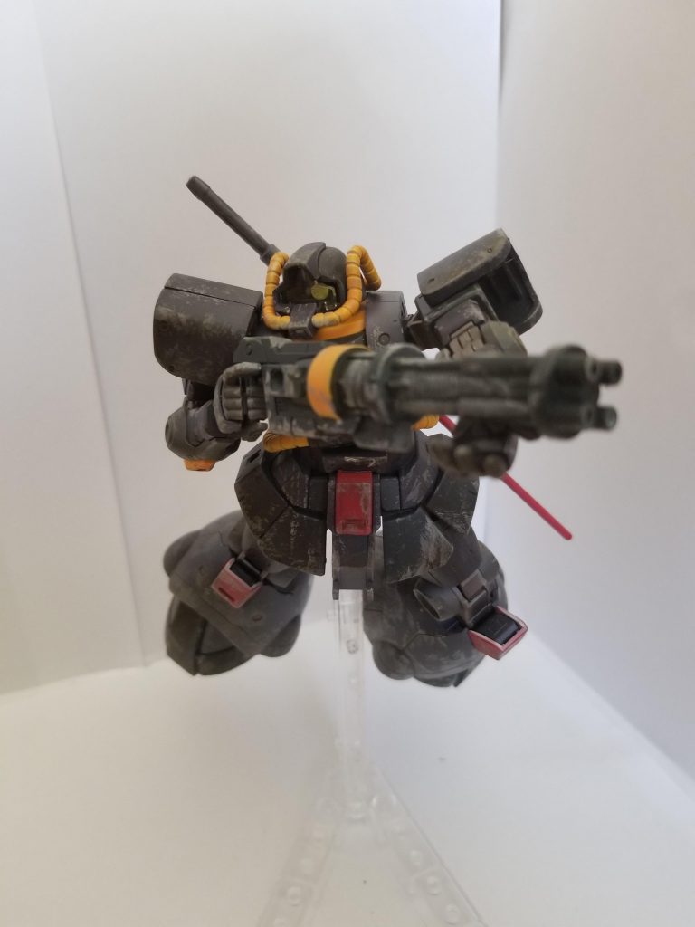 ビームガトリングガン
:HGカスタマイズキャンペーンで
もらったものを塗装しました。
塗装して初めて見える
武器のカッコ良さ…。