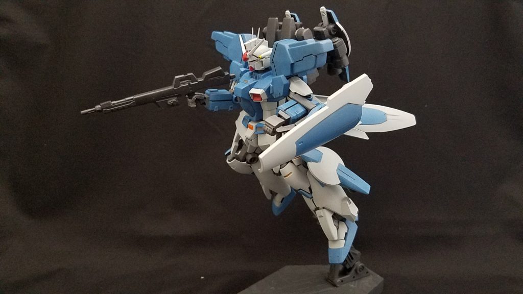 シールドはネオジムを埋めて、伸縮機能を再現してます。