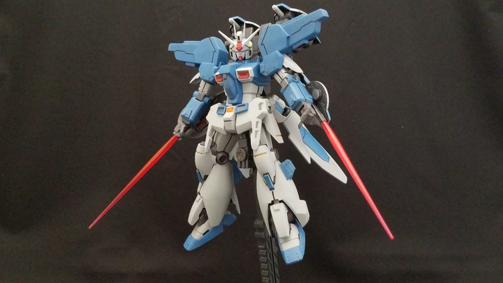 脚部ブースターは取り外し、腕部に装着出来てサーベル刃を取り付けれます。
基部はもちろんネオジム磁石です。
BB戦士No.97 白龍頑駄無のオマージュです。