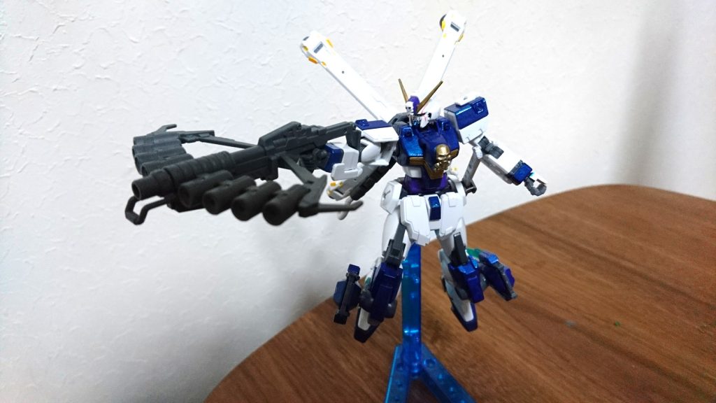 ピーコックスマッシャー
フルクロス(タイプビルドファイターズ)より、特に改装や塗装もなしです