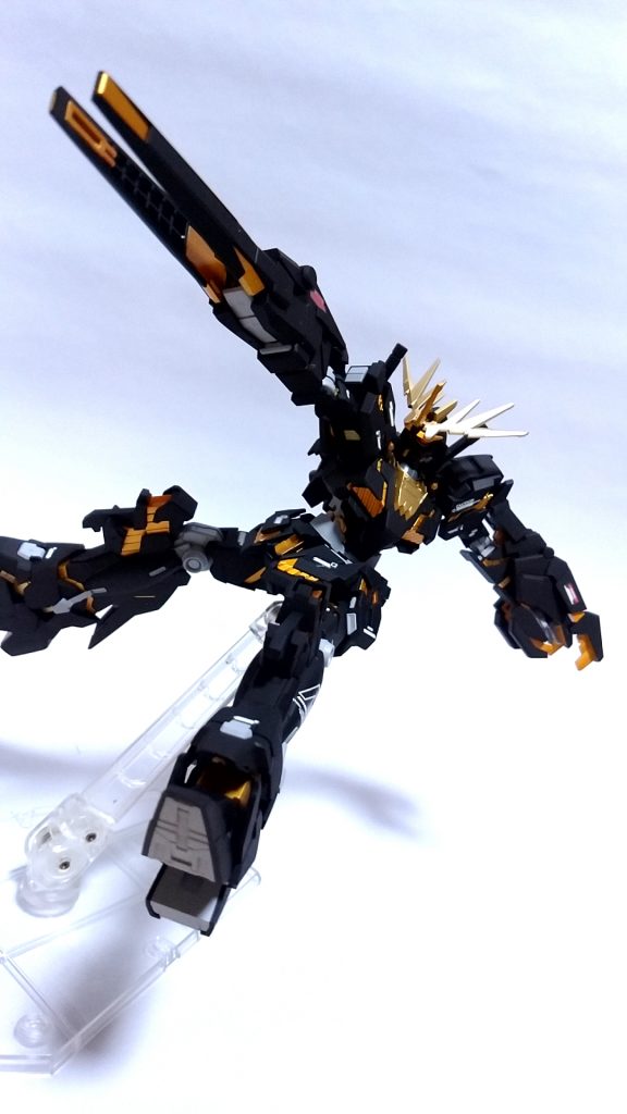 投降しろ、でなければコクピットを焼く