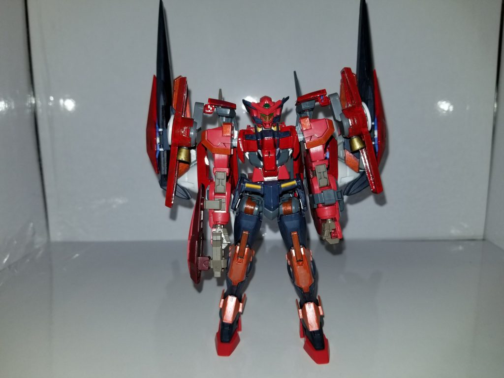 GNBに噂の初心者ダイバーが登場して数か月。
そのダイバー……フォース「ビルドダイバーズ」が有名になった事で様々な影響が表れた。
ある者は羨み、ある者は挑み、ある者は尊敬を抱く。
ガンプラ初心者で集まったこのフォース「BLDTroiaS」でも彼らの事は話題になっていた。
BLDTroiaSのリーダー、タヌベロスも彼のようになりたいと羨み尊敬した人物の一人だ。
彼にあやかって、00ガンダムをベースにガンプラを作ろう。
しかし、同じことをしていては意味がない。
あれは、ガンダム00ダイバーは彼のガンプラだ。
俺は、俺のガンプラを作らなければならない。
同じものが強いという訳ではない、自由な発想が強さと楽しさに直結するのだ。
──────しばらくして
GBNにログインるすタヌベロスのガンプラが新調された。
00ガンダムを主体に、00ダイバーの活躍をイメージしながら作られたガンダム。
GUNDAM 00 TROIA METEOR