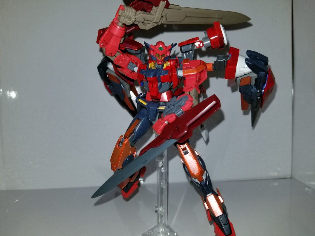 戦闘は2刀流の格闘戦をメインに、牽制にライフルを使う。
大振りと肩の可動域とハンデを背負っているものの、高機動を生かして相手を翻弄していく。