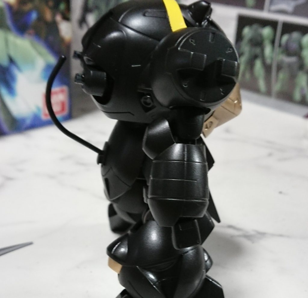 銃未携行時は携行場所の収納ができる良キットですね。