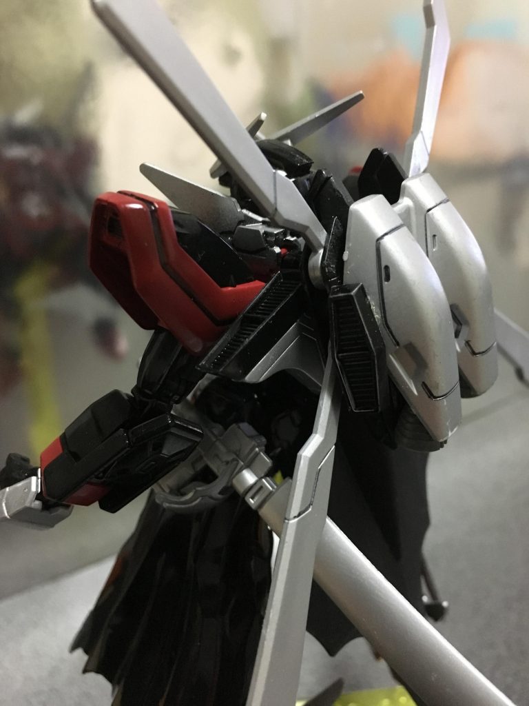 バックパックにハイパージャマーを搭載しています。