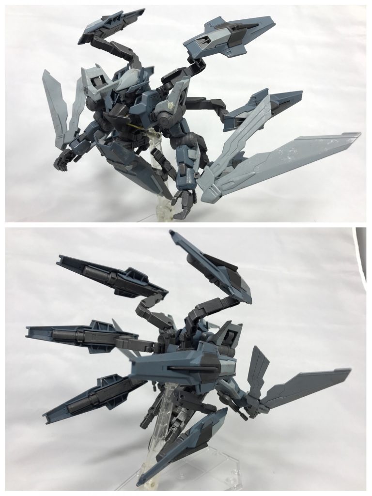 ## [EB-AD1 KASASAGI 鵲(カササギ)]
秘密裏に開発が進められていたEB-AX2グレイズ・アインの予備パーツを元にクラタ・アーレイのプロジェクトチームにより開発された斑鳩の支援用MS。

支援用MSとされているものの、不安定要素が多く斑鳩への搭載が見送られたエイハブドライブシステムの実証試験機という側面が強い。
そのため、通常のMSの脚部にあたる部分が存在せず、MSとしては異形とも言える姿をしている。

パイロットは設計者であるクラタ・アーレイ本人が務める。
これはエイハブドライブシステムの調整が非常に困難なためシステムに精通した人間でないと扱えないためであり、本機が抱える課題一つである。