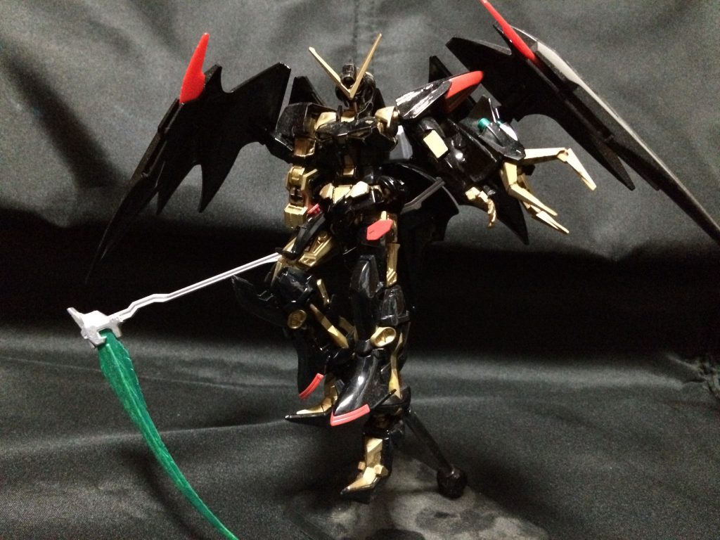 ちなみにヘルフレームは改修後の機体で改修前がこの写真のデスフレームです。