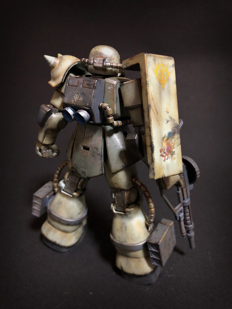 量産型ザクにはバーニアがないので、つけました。