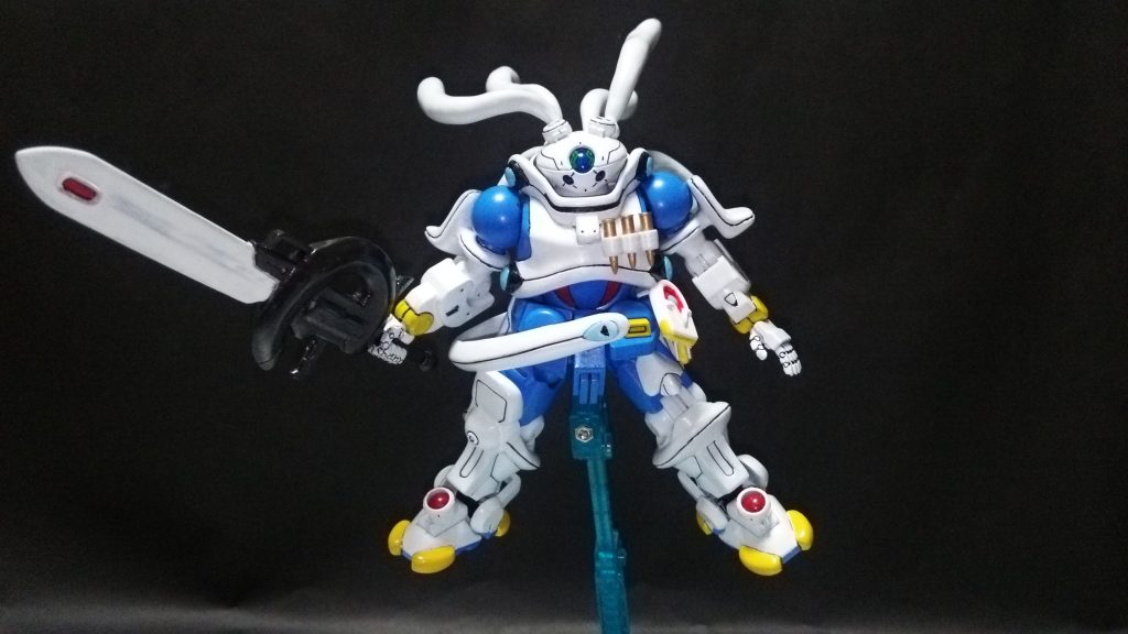 チェーンガンは持ち替えてブレードにもなります。