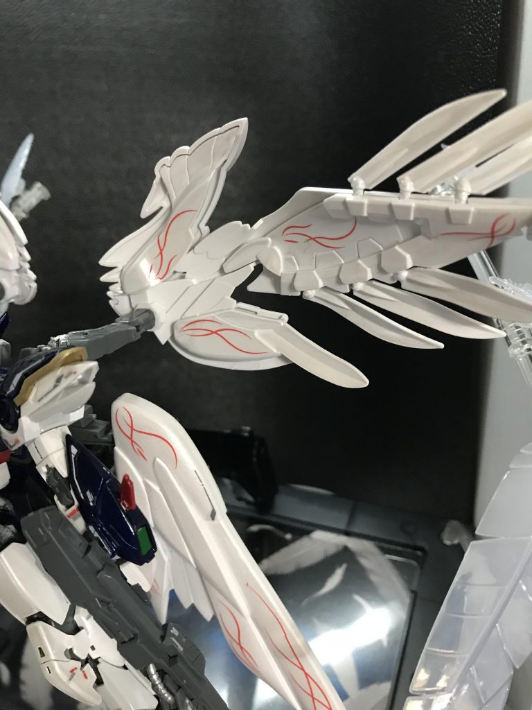 RG ウイングガンダムゼロ EW パール&メタリック塗装+拡張エフェクトユニット–7枚目/制作者:モルガナ